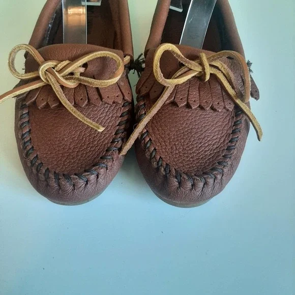nwot MINNETONKA Deerskin Kilty moccasin in Carmel Size 6-6.5M - Picture 6 of 15